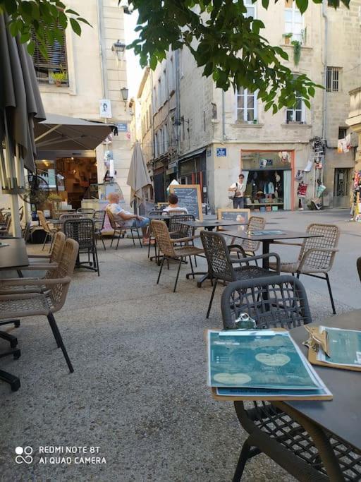 Bel Appartement Dans Centre Historique Avinyon Dış mekan fotoğraf